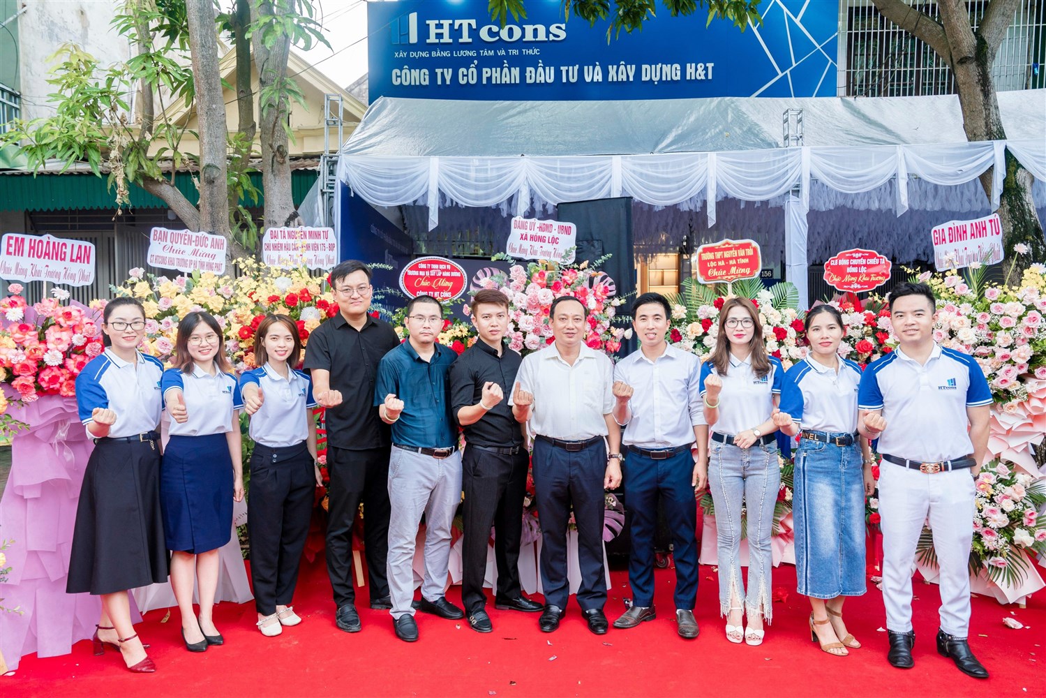 CÙNG NHÌN LẠI NHỮNG HÌNH ẢNH VỀ CHUỖI HOẠT ĐỘNG TẠI SỰ KIỆN KHAI TRƯƠNG VĂN PHÒNG HTCONS HÀ TĨNH