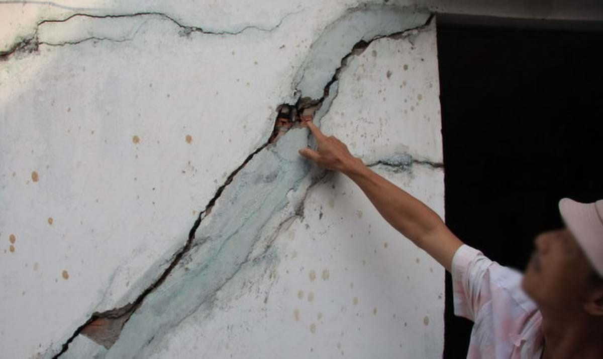 Nguyên nhân và giải pháp xử lý ép cọc nứt nhà bên cạnh