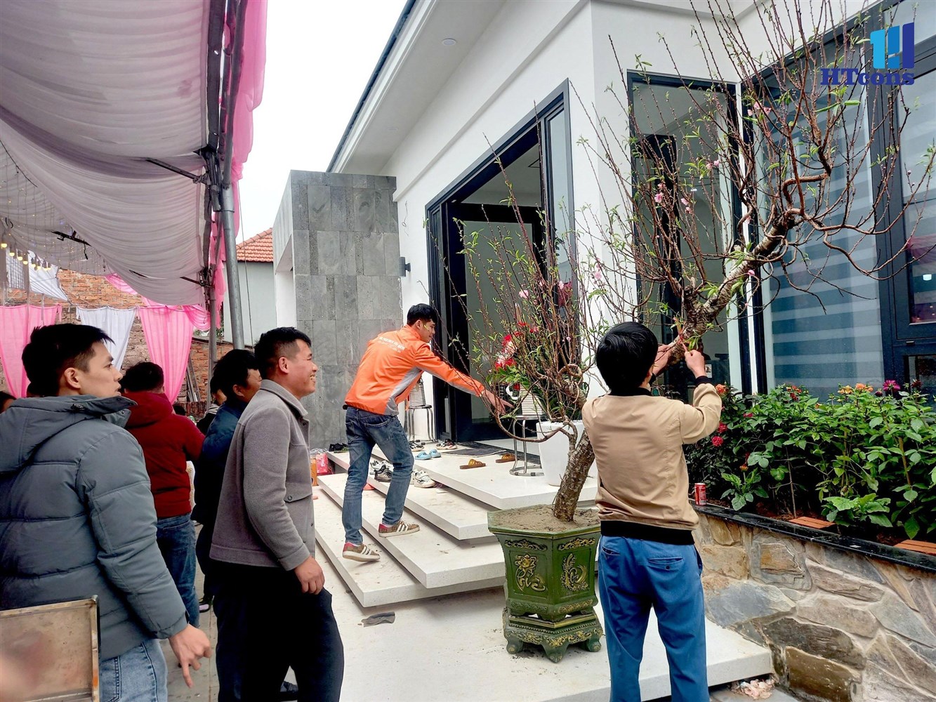 Ngôi nhà mới, niềm vui mới: Bàn giao, tân gia nhà vườn mái Nhật - anh Hải - Vĩnh Phúc