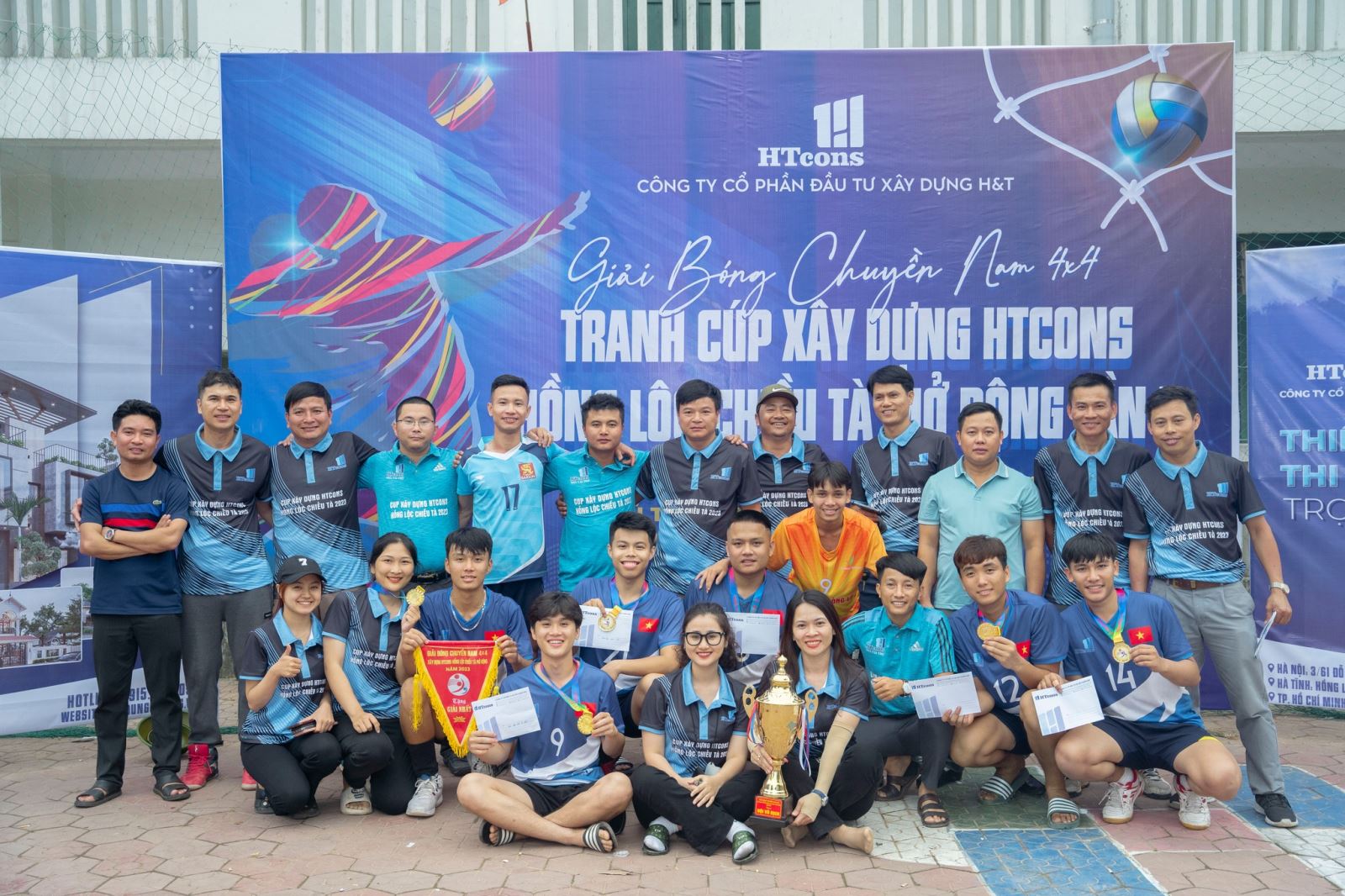bế mạc, trao giải bóng chuyền 8