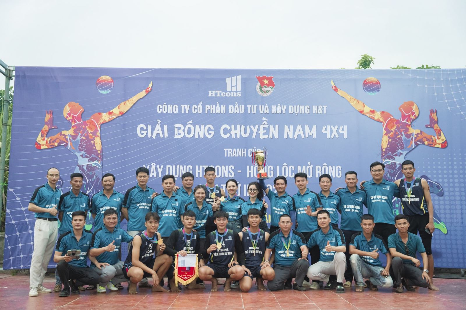 Ban tổ chức