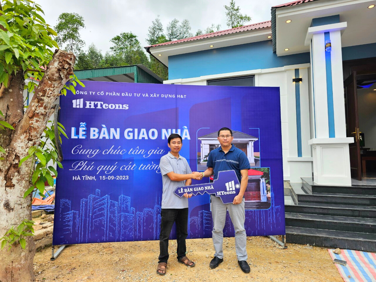 htcons trao chìa khóa trao tay 