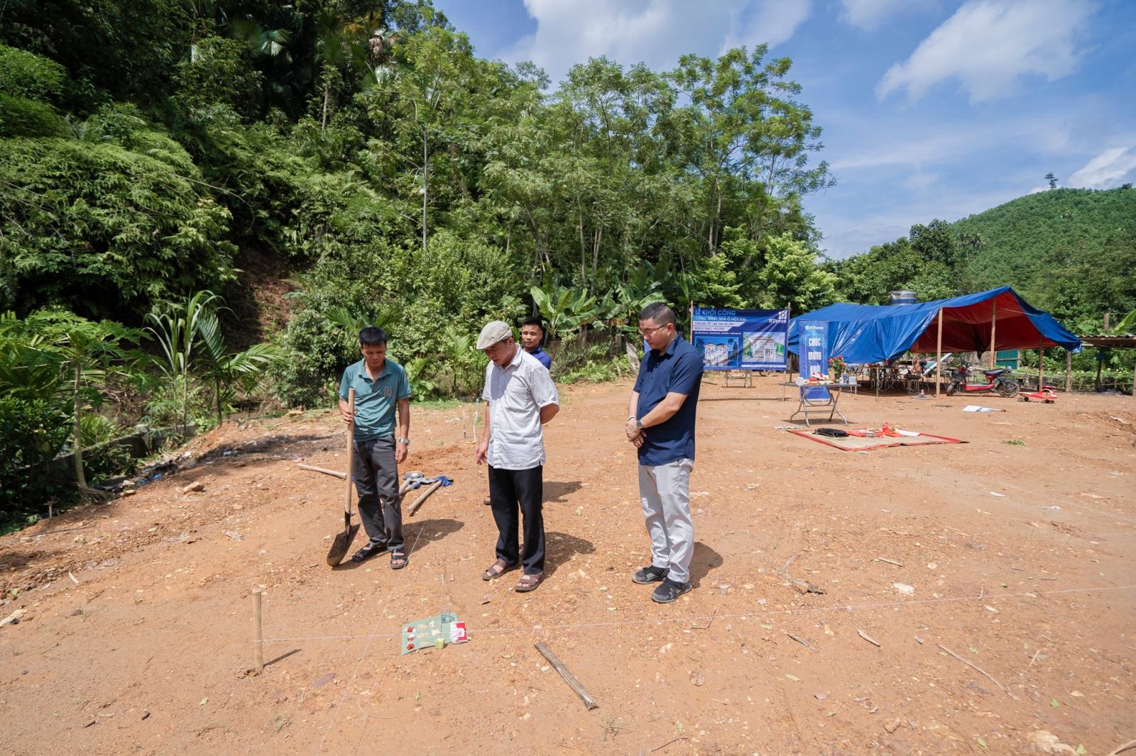 lễ khởi công nhà chị Liên Tuyên Quang 9
