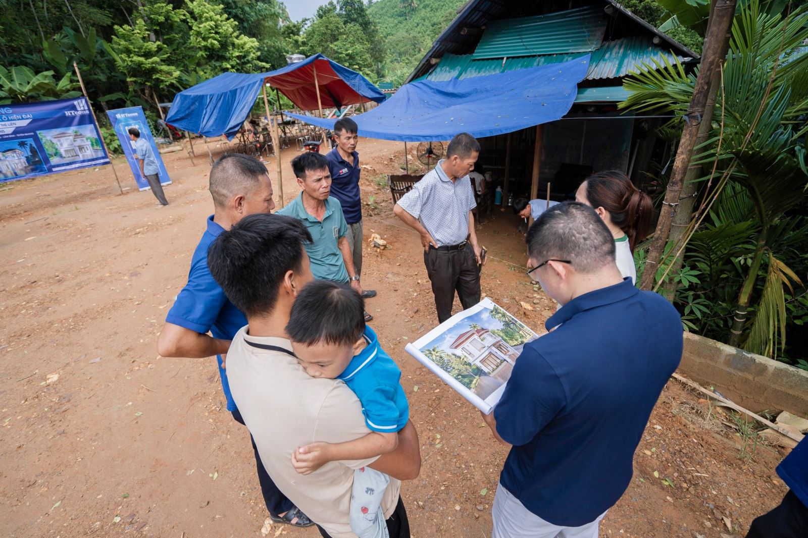 lễ khởi công nhà chị Liên Tuyên Quang 10