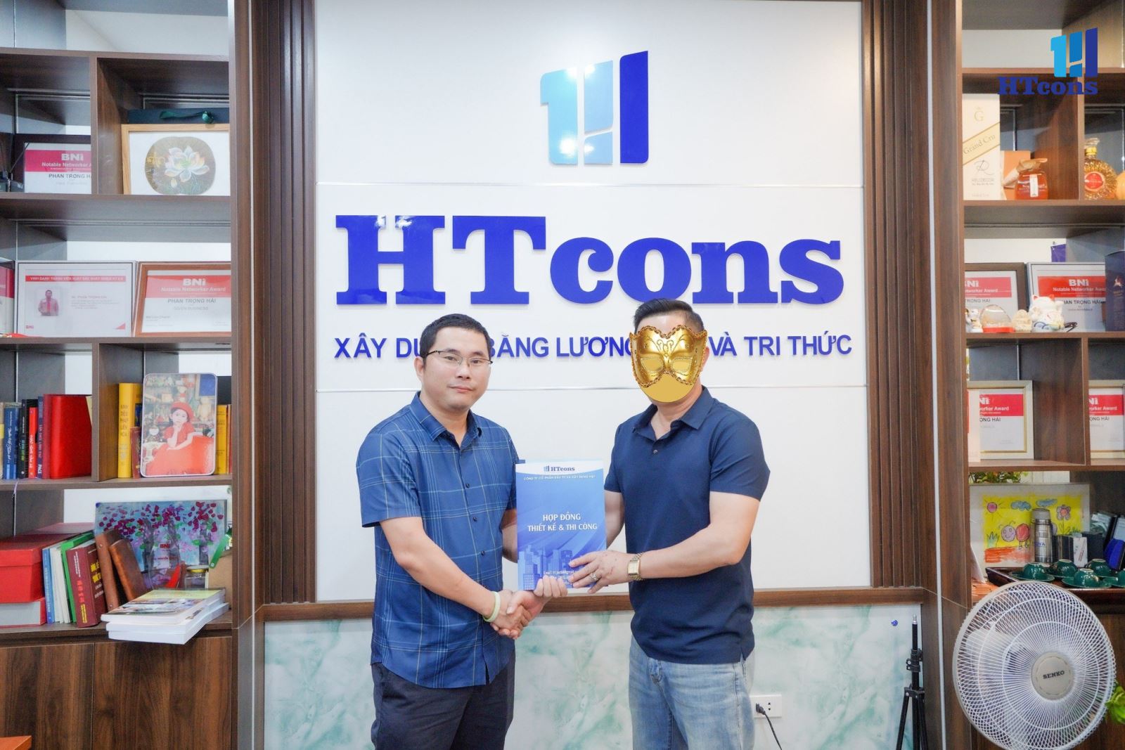 lễ ký kết hợp đồng thi công trọn gói tòa nhà apartment 1
