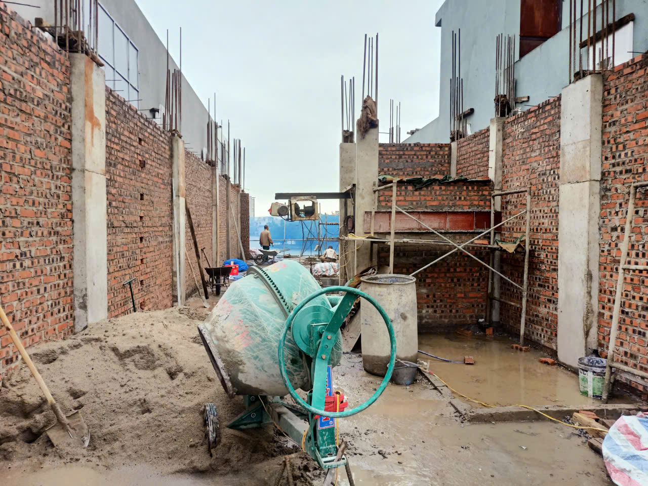 Xây tường các tầng cho dự án nhà phố Anh Phương - Nam Định