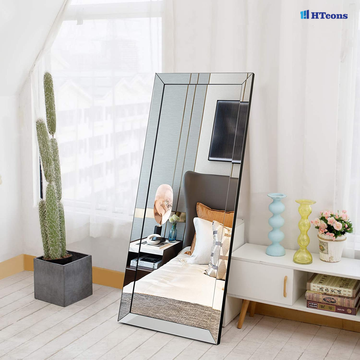 Gương đối diện giường là điều tối kỵ