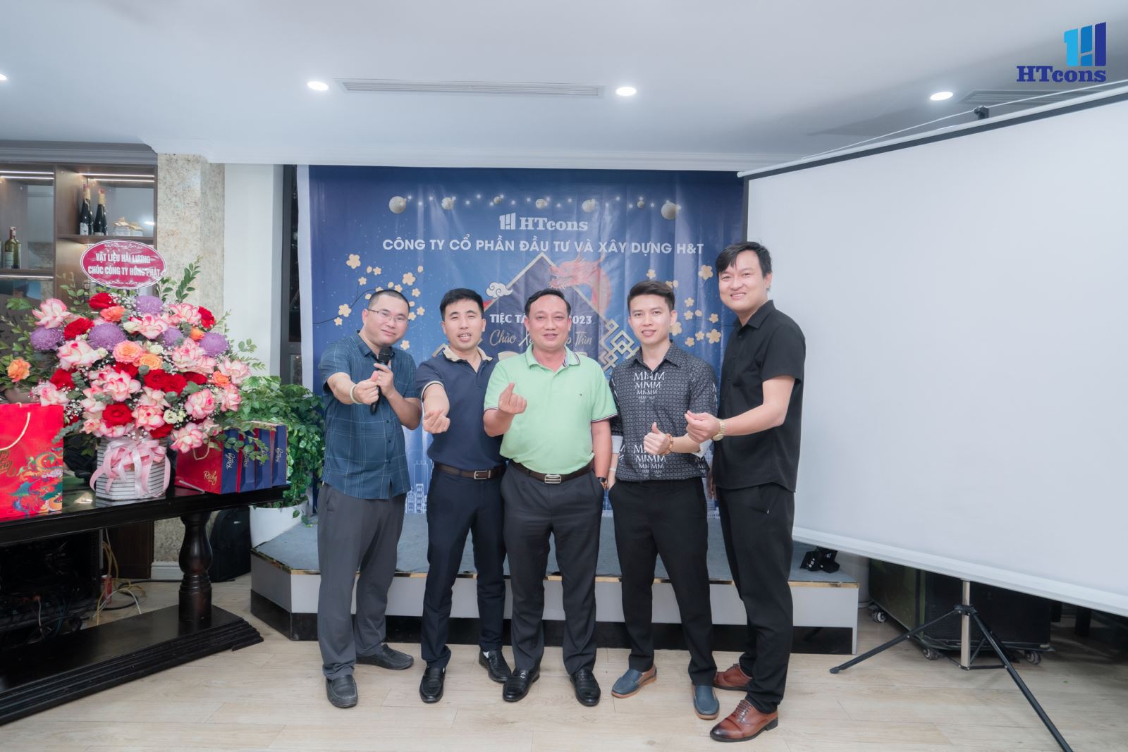tất niên 2023 7