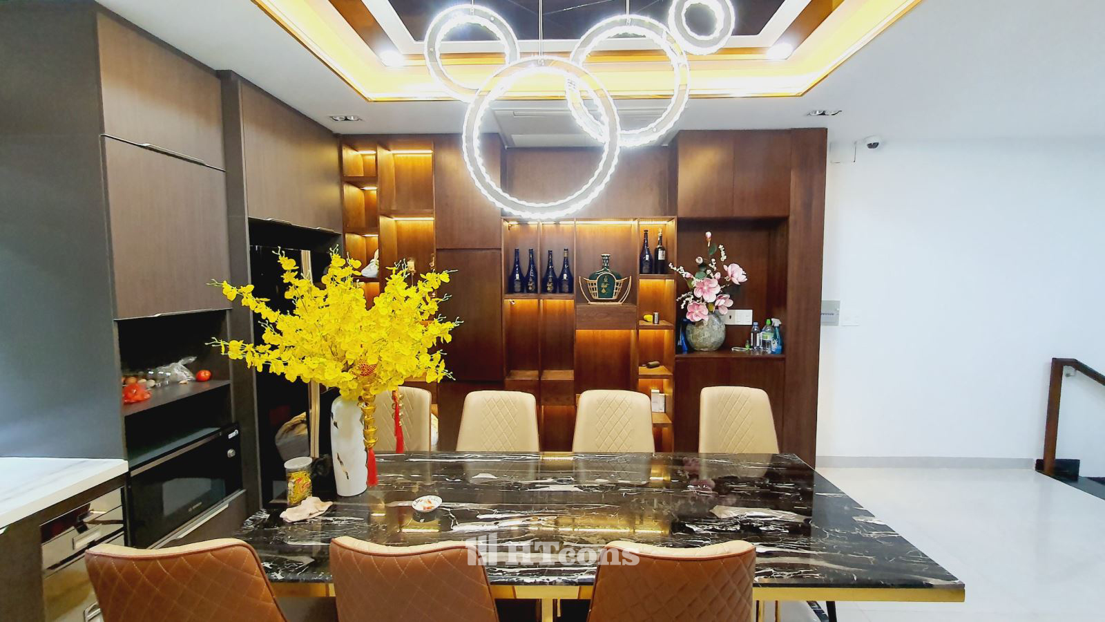 hoàn thiện dự án Huyền Phi Cosmetics 3