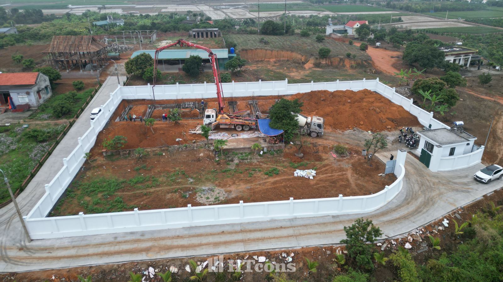 Đổ móng dự án Trung tâm chăm sóc người già tự nguyện