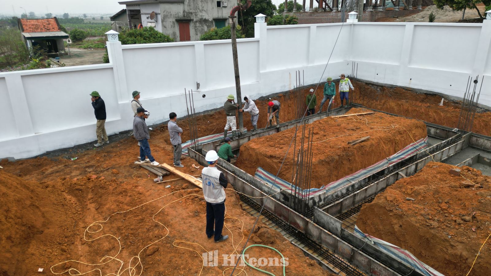 Đổ móng dự án Trung tâm chăm sóc người già tự nguyện