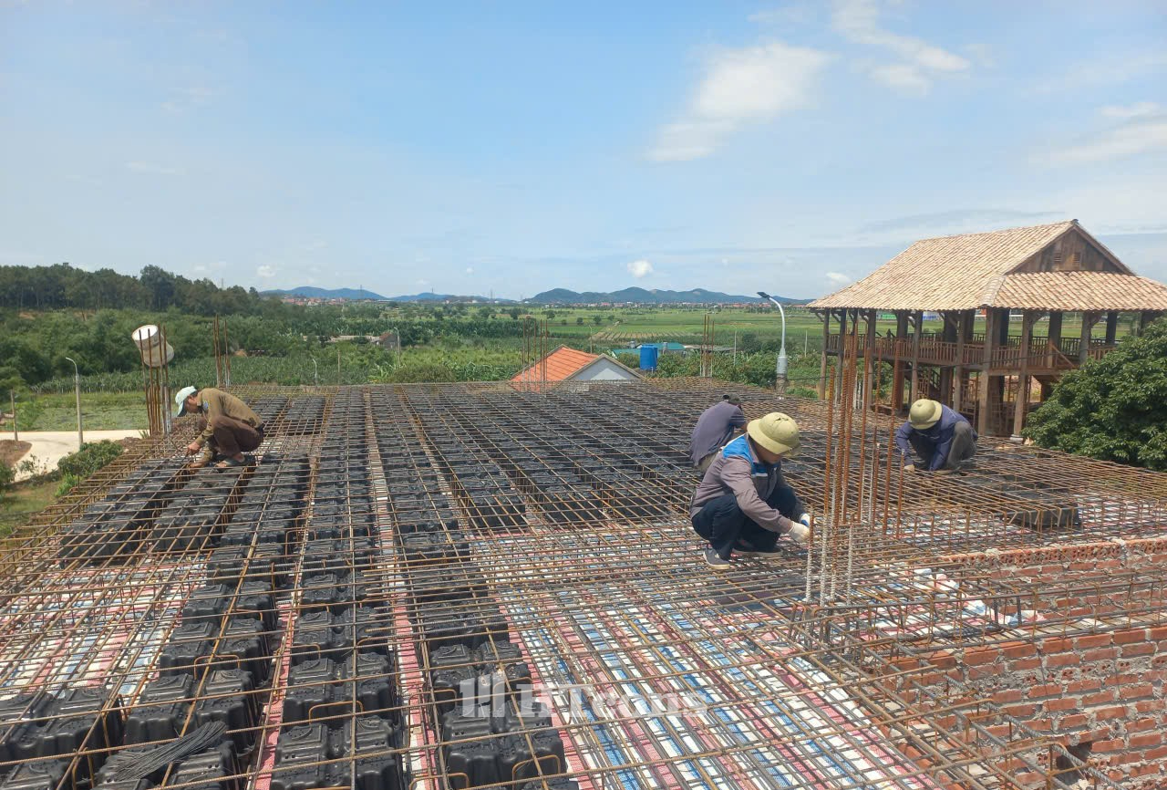 Đổ bê tông sàn tầng 3