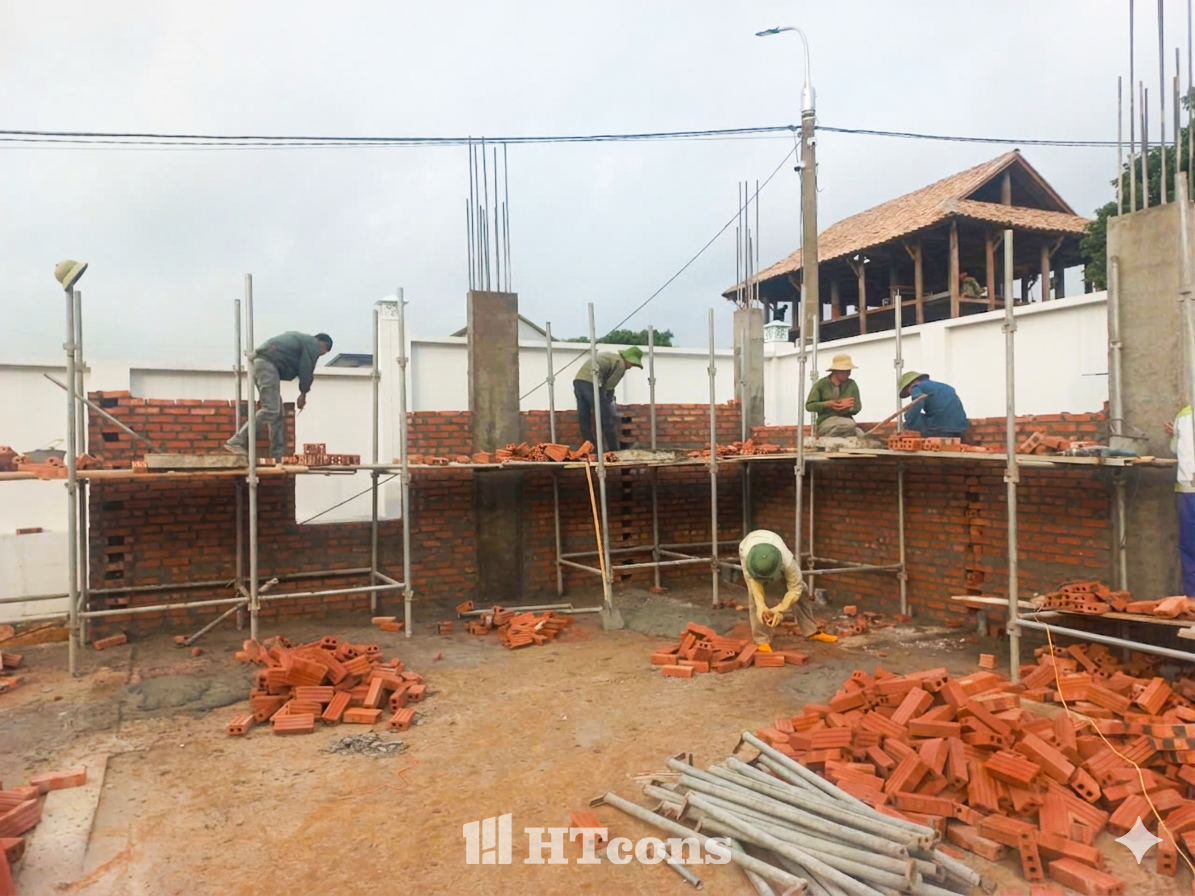 Xây tường tầng 1
