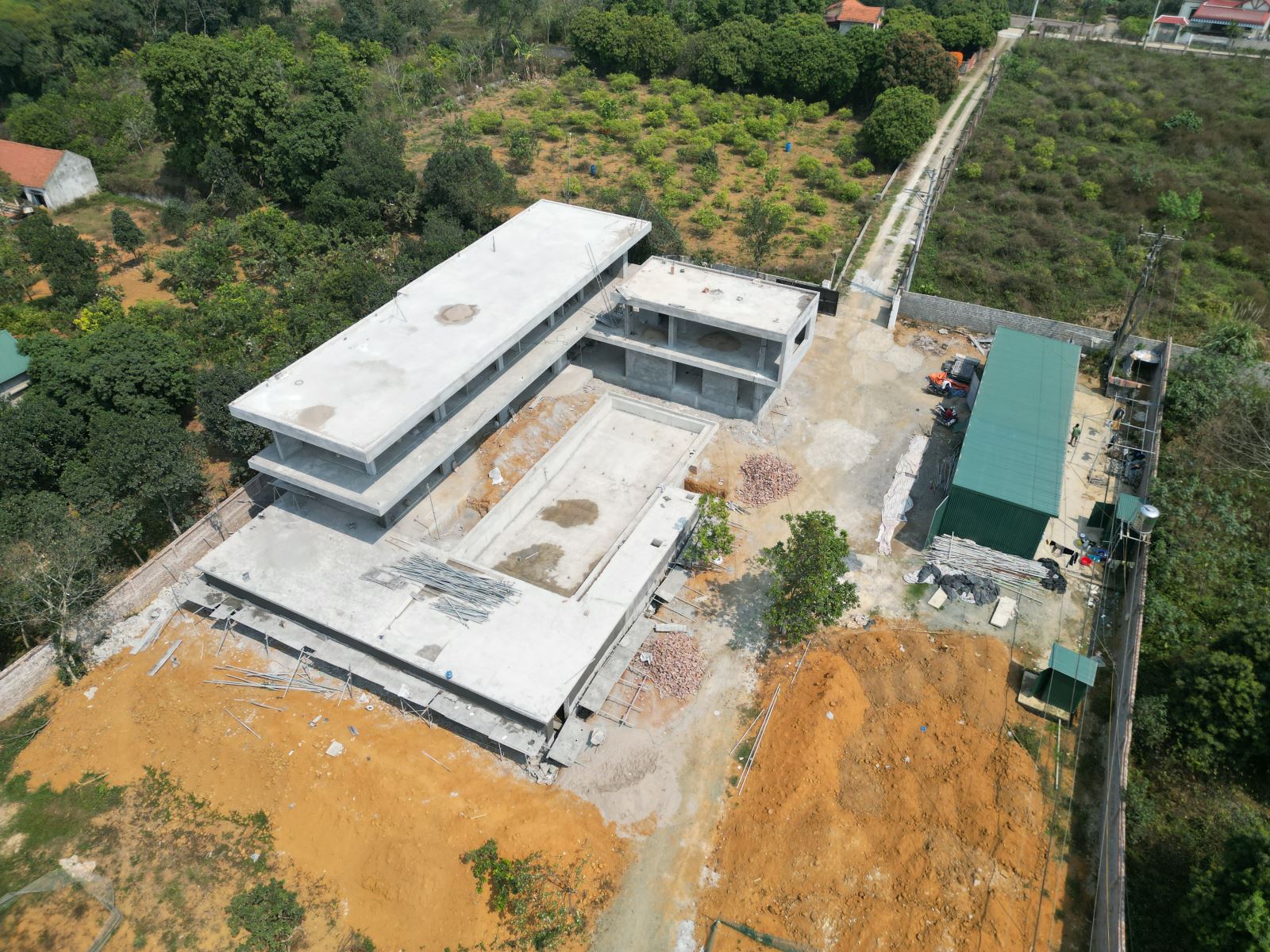 hình ảnh thi công villa lương sơn hòa bình 3