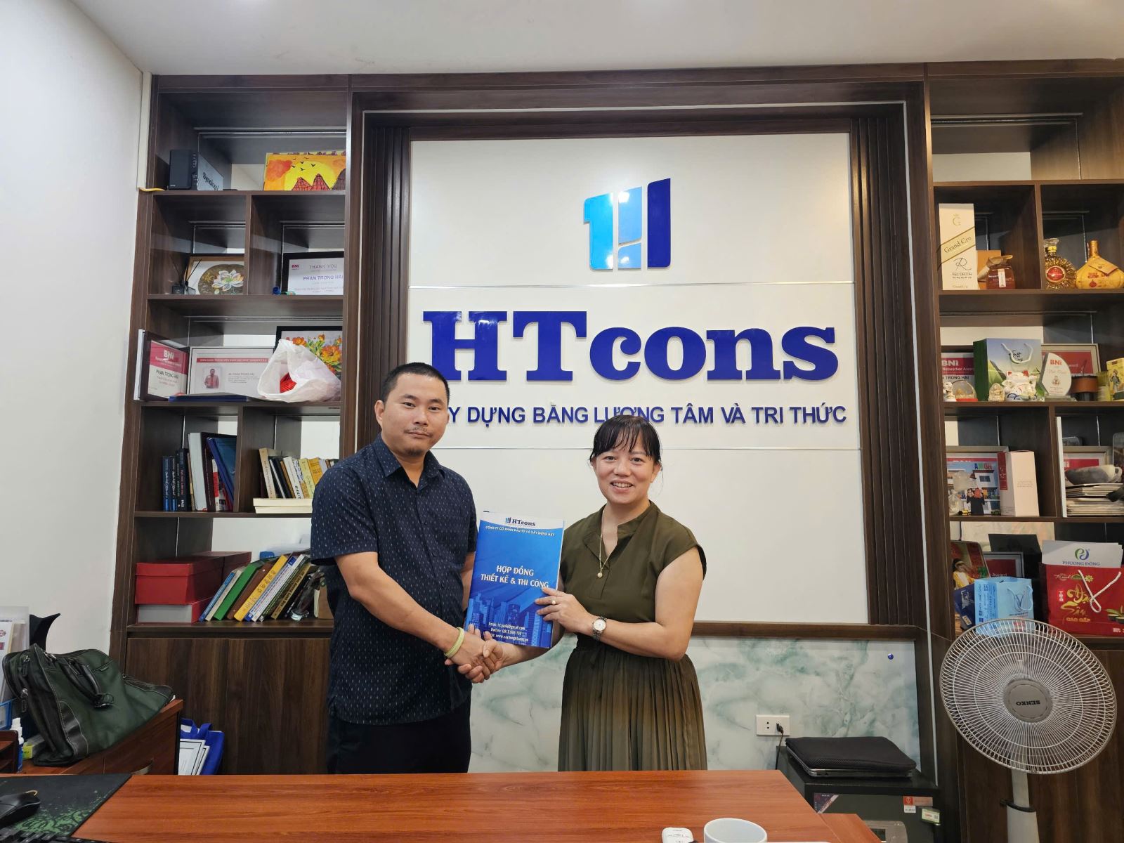 Hợp đồng thi công ký chiều ngày 23/09/2024