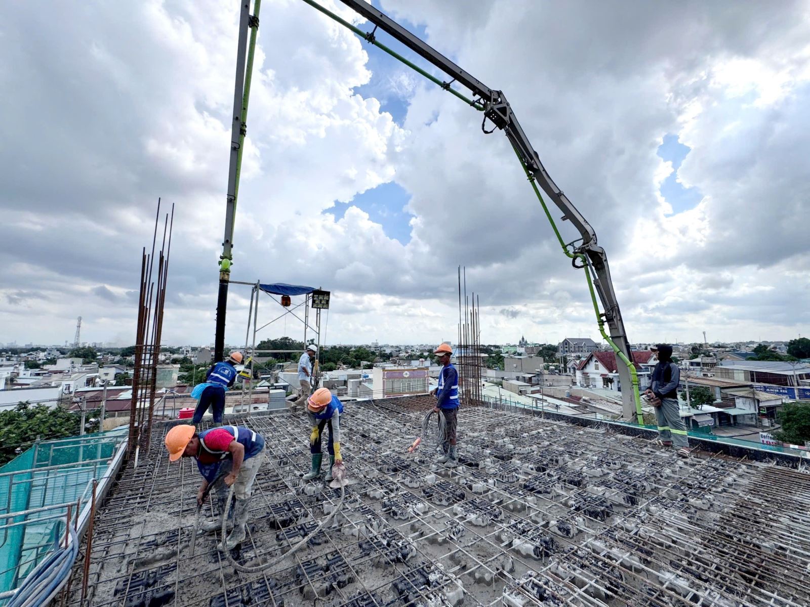 Có rất nhiều yếu tố ảnh hưởng đến giá xây nhà trọn gói